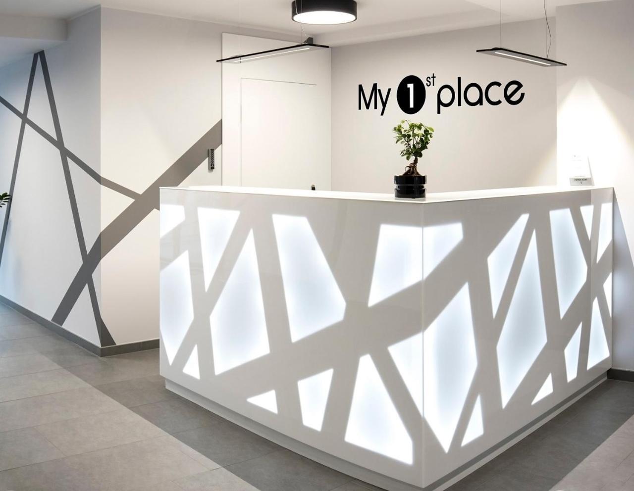 My 1St Place Poznan Aparthotel Bagian luar foto